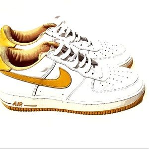 COPY - Nike Air Force 1  white and yellow